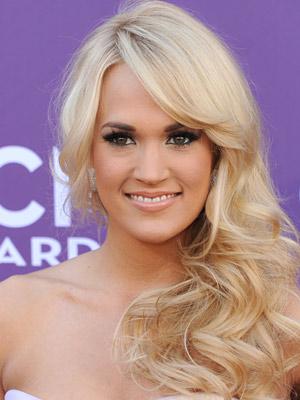 As usual country crooner Carrie Underwood looked glamtastic at Sunday 39s