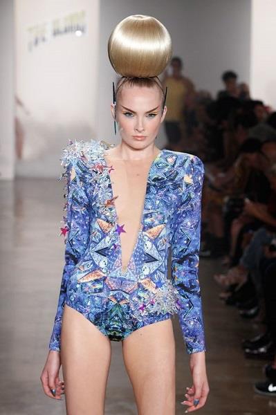 Photo: Spring 2014 Fashion Week topknot // Getty Images