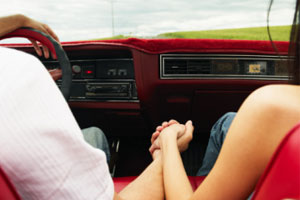 Photo: Couple holding hands // Getty