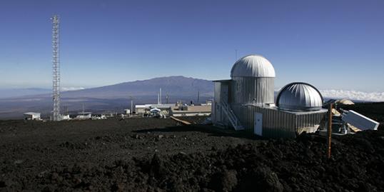 Photo: The Mauna Loa Observatory atmospheric research facility on the island of Hawaii./Chris Stewart/AP 
