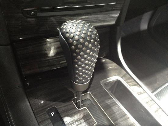 Chrysler 300 shift knob by John Varvatos Clifford Atiyeh MSN Autos 