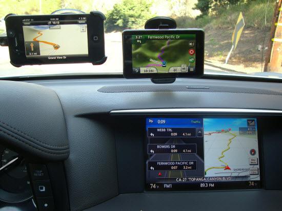 Navigation test in a 2011 Infiniti M56.