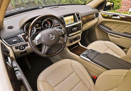 2013 Mercedes-Benz GL350 Interior © Mercedes-Benz USA