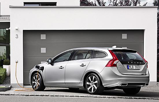 Volvo V60 Plug-in Hybrid (c) Volvo