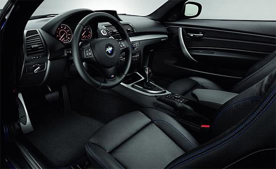 BMW 135is interior (c) BMW