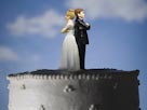 Image: Wedding cake (© Mike Kemp/Jupiterimages)