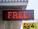 Image: Free sign (© ThinkStock/SuperStock)