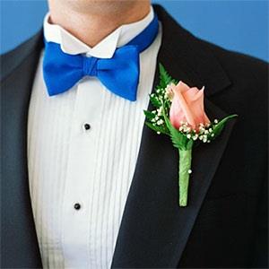 mid section view of a teenage boy in a tuxedo © Stockbyte, Stockbyte, Getty Images