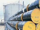 Image: Oil drums (© Kevin Phillips/Digital Vision/age fotostock)