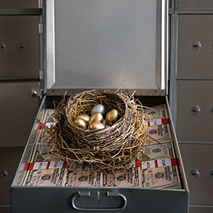 Box of money © Jonathan Kitchen Getty Images Getty Images