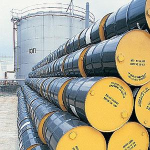 Oil drums copyright Kevin Phillips, Digital Vision, age fotostock