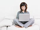 Image: Woman with laptop (© Noel Hendrickson/Digital Vision/Getty Images)