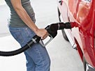 Image: Filling fuel tank (© Corbis)