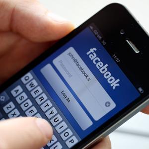 Facebook log-in page © Chris Ratcliffe/Bloomberg via Getty Images