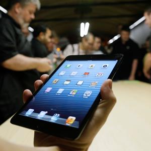The iPad mini © Marcio Jose Sanchez/AP Photo