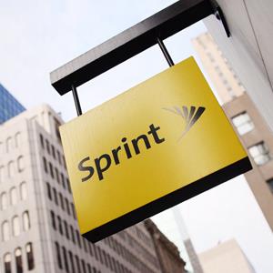 The Sprint sign hangs on Fifth Avenue in New York © DON EMMERT/AFP/Getty Images
