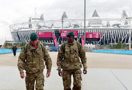 Seguridad en el Estadio Olímpico. Foto : openDemocracy. Creative Commons