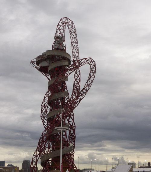 Torre Orbit. Foto : Lara Viejo