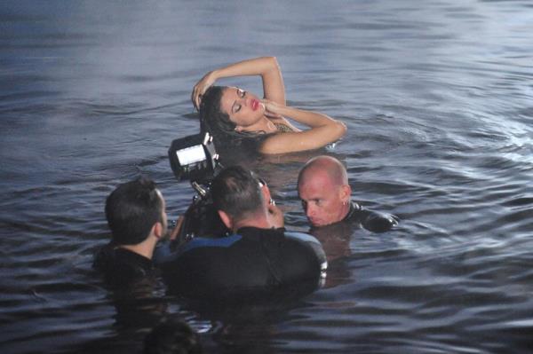 Selena Gomez Twitter