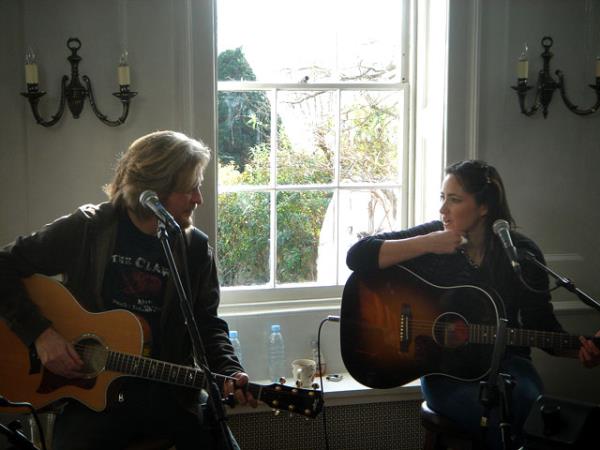 Daryl Hall and KT Tunstall