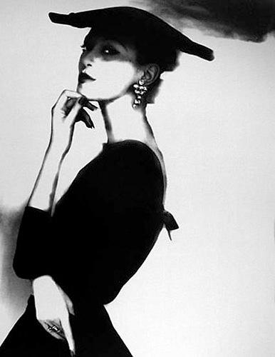 © Lillian Bassman
