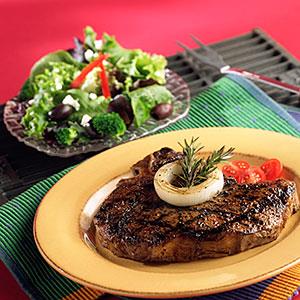 Image: Close up of steak and salad © Image Studios, UpperCut Images, Getty Images