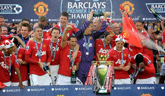 Manchester United lift Premier League title - PA