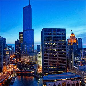 Aerial View of Chicago River and Wacker Drive at Dusk, Chicago, Illinois, USA © Garry Black, Radius Images, Getty Images